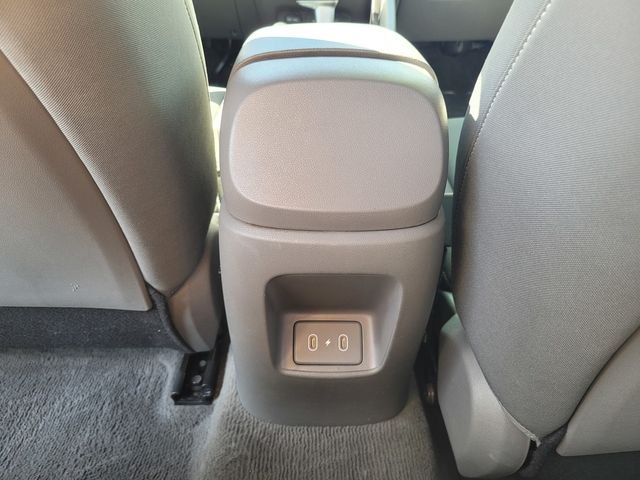 Used 2024 Gray Hyundai SEL image 17