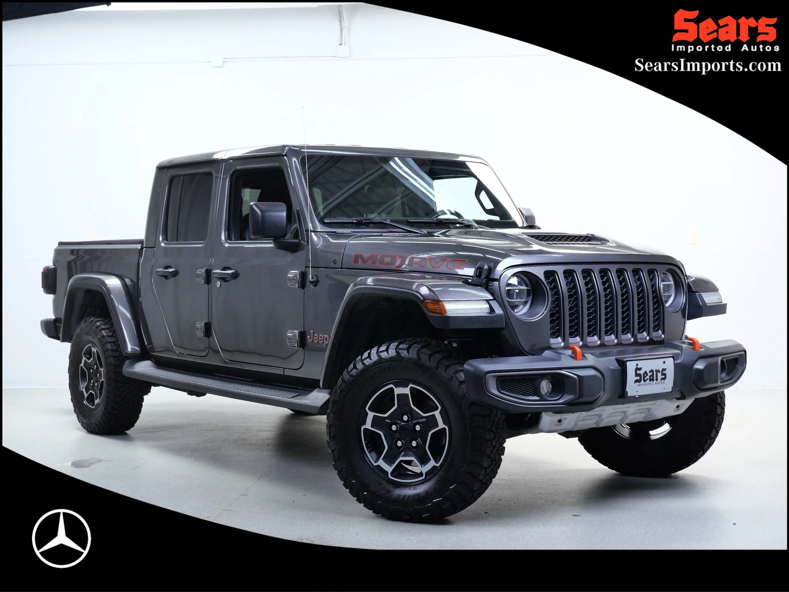 Used 2021 Granite Crystal Metallic Clearcoat Jeep Mojave 4x4 image 1