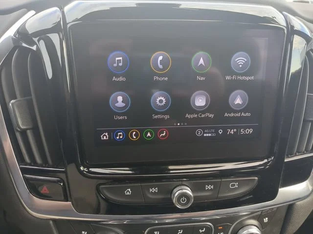 Used 2023 Iridescent Pearl Tricoat Chevrolet Premier image 22