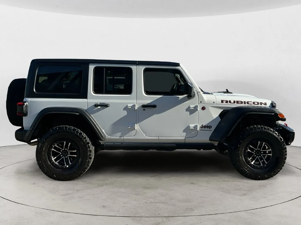 Used 2024 White Jeep Rubicon image 7