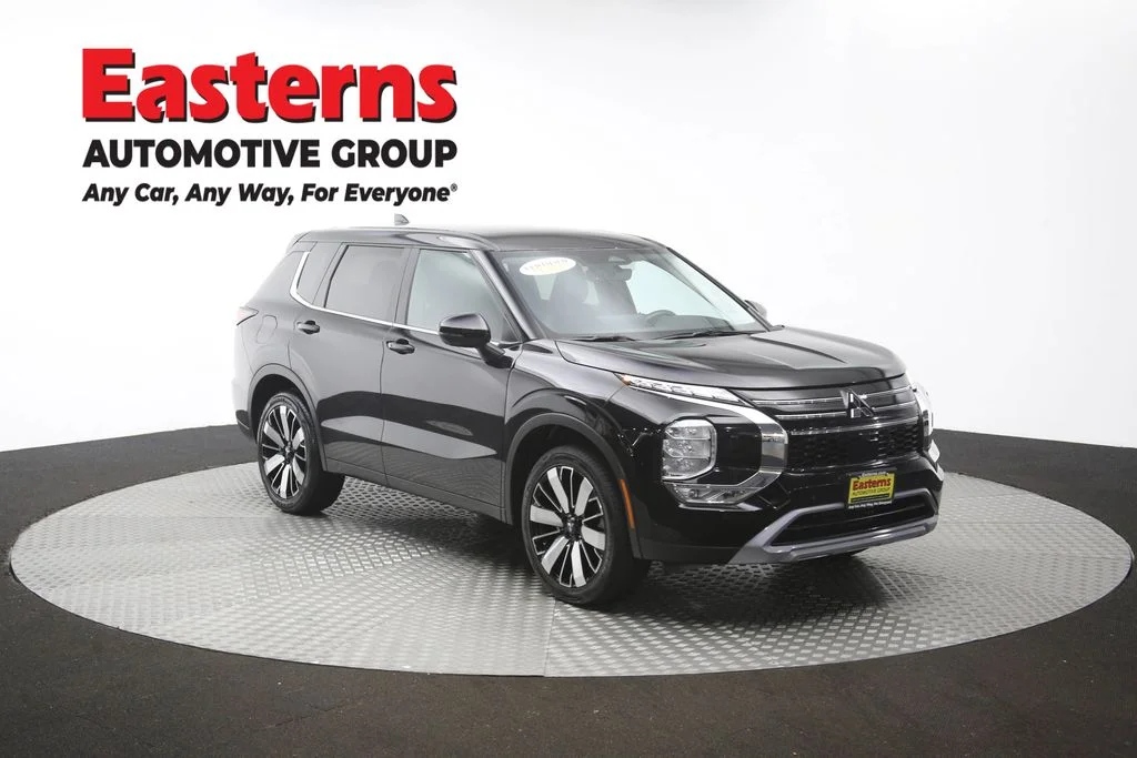 Used 2025 Black Mitsubishi SE image 50