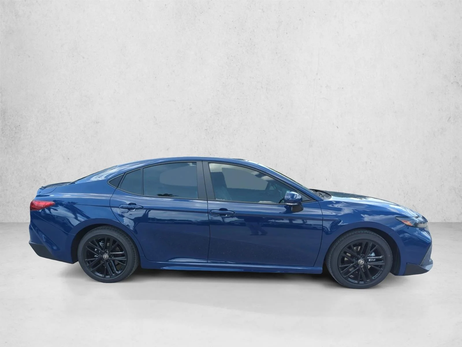 Used 2026 Reservoir Blue Toyota SE image 4