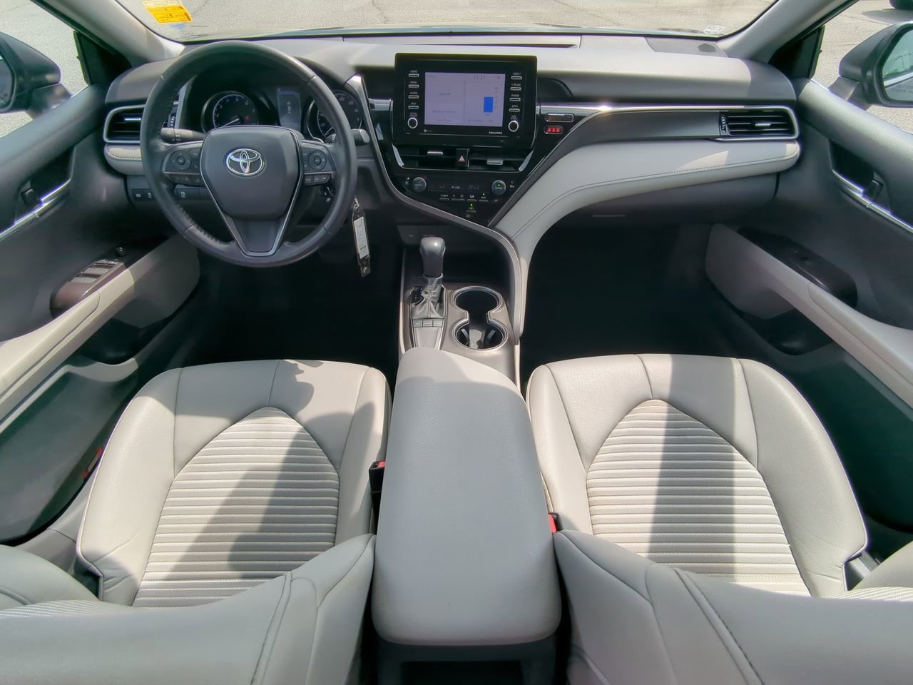Used 2022 Black Toyota SE image 13