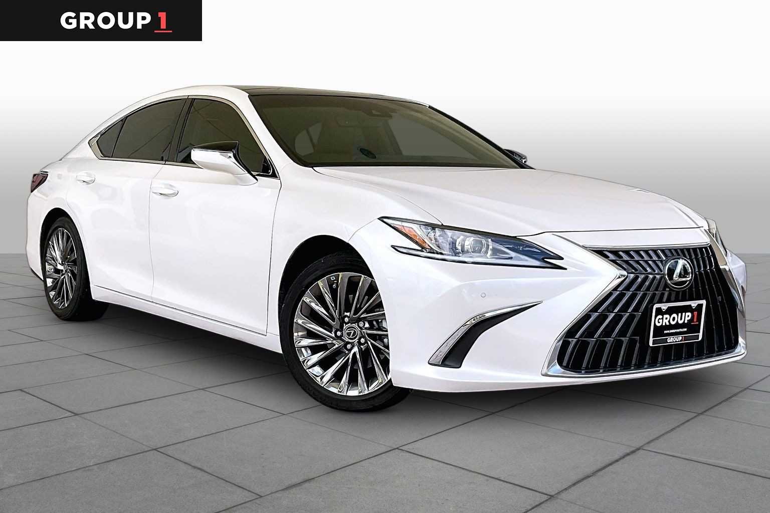 Used 2024 Eminent White Pearl Lexus Luxury image 3