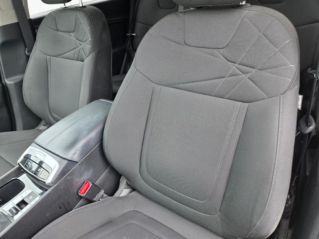 Used 2022 Gray Hyundai SEL image 16