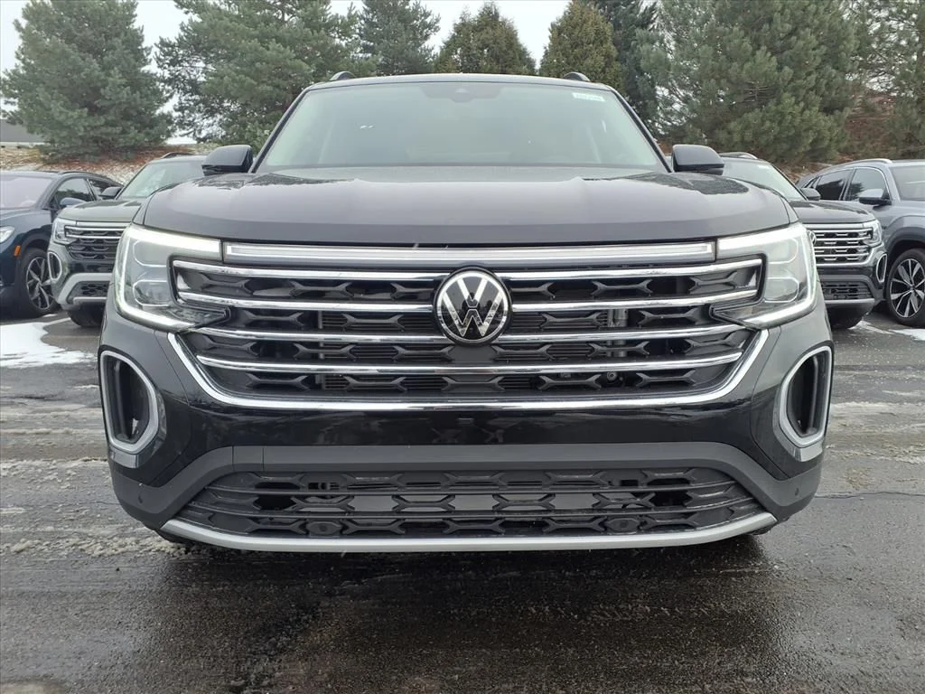 New 2026 Deep Black Pearl Volkswagen 2.0T SE w/Technology image 2