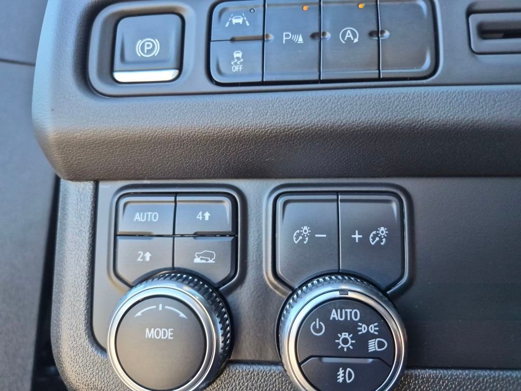 Used 2024 Black GMC Denali image 14