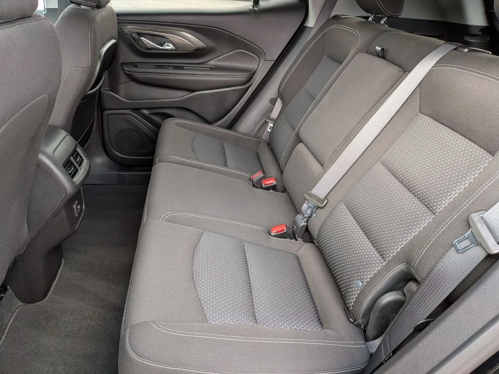 Used 2023 Black GMC SLE image 25