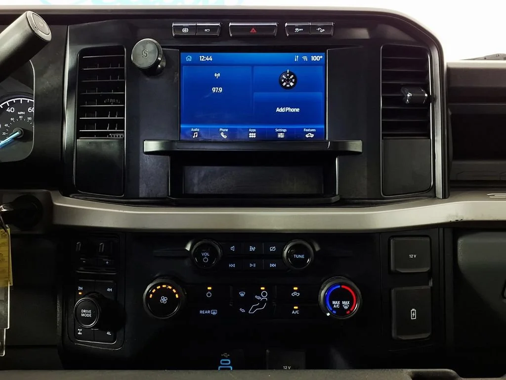 Used 2023 White Ford XL image 22