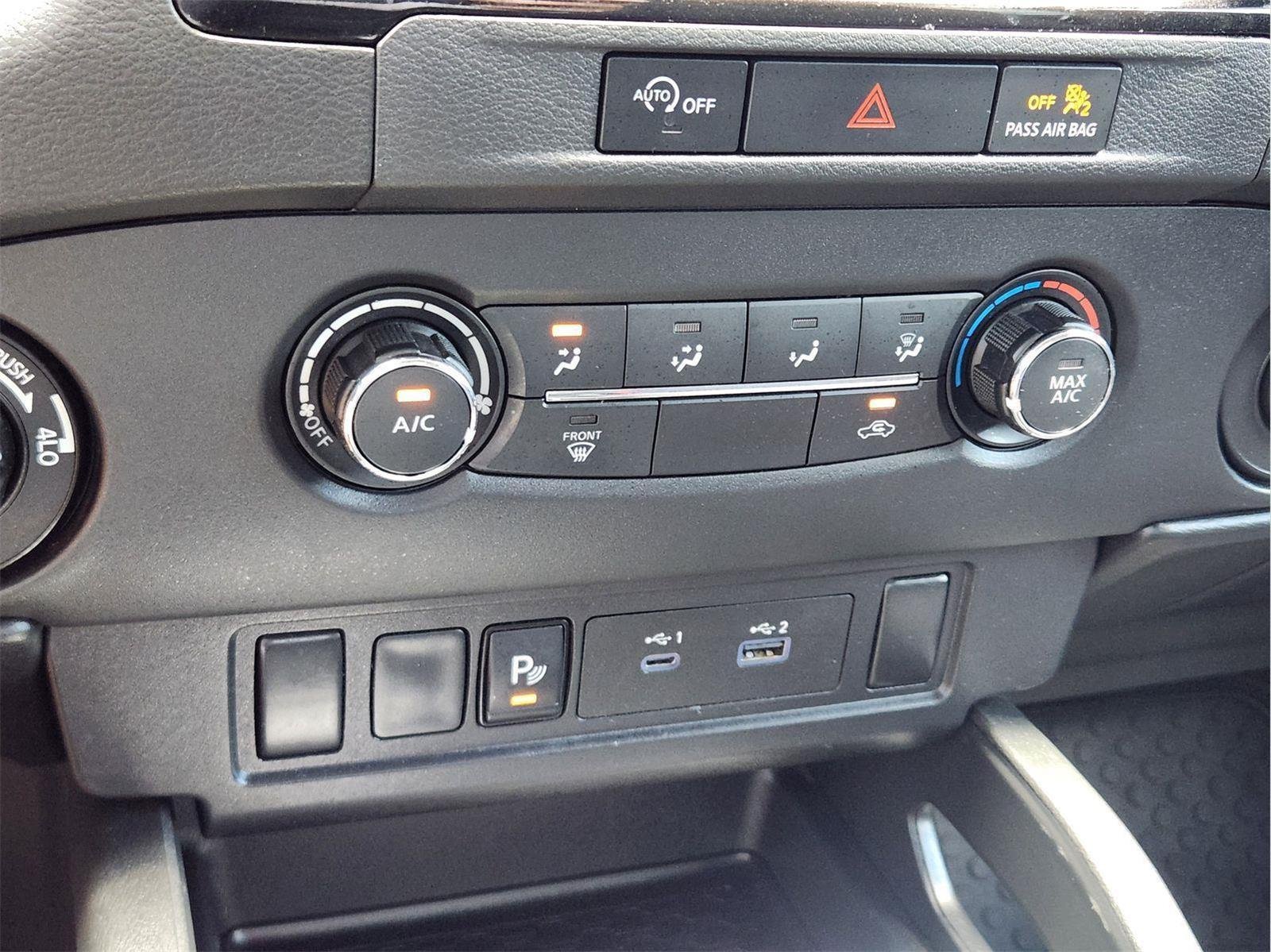 Used 2024 Glacier White Nissan S image 18