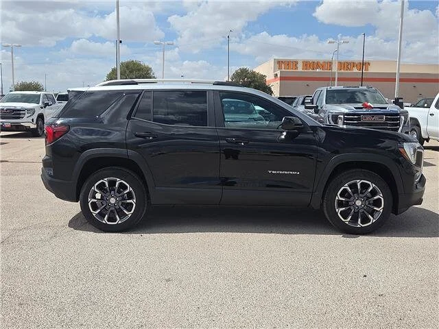 New 2027 Ebony Twilight Metallic GMC Elevation image 5