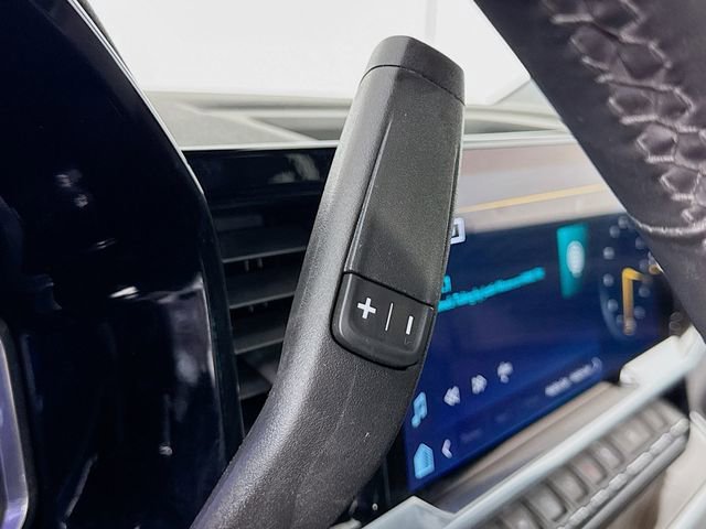 Used 2024 Summit White Chevrolet LT image 18