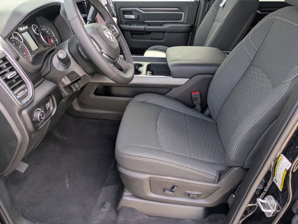 2026 RAM 2500 Big Horn - Photo 9