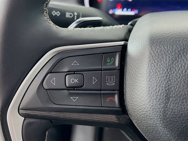 Used 2024 White Jeep Altitude image 13