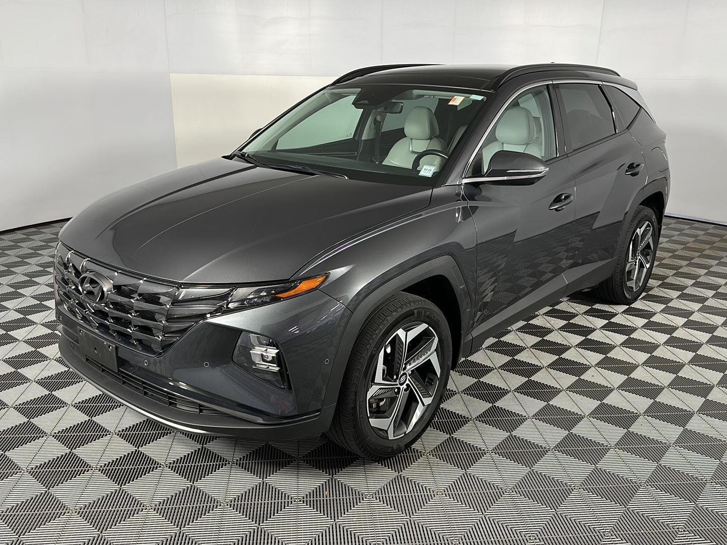 Used 2023 Portofino Gray Hyundai Limited image 5