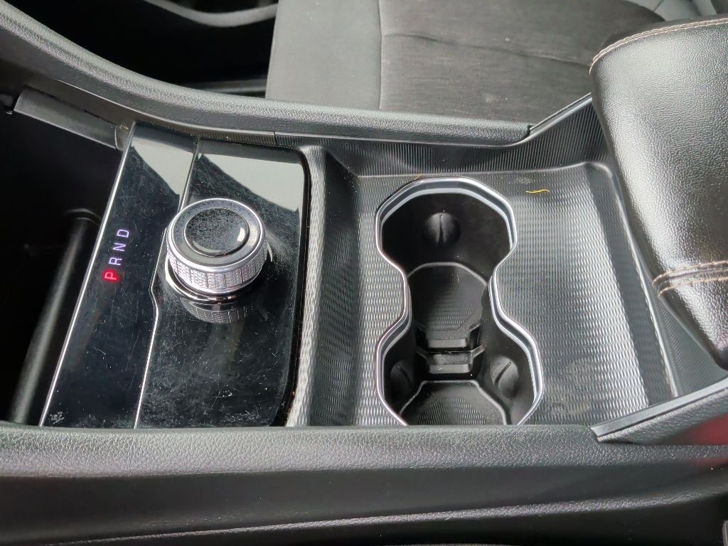 Used 2025 Silver Jeep Laredo image 30