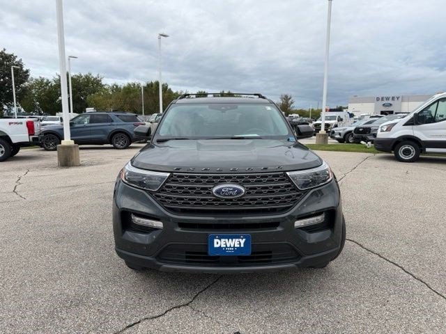 Used 2023 Green Metallic Ford XLT image 3