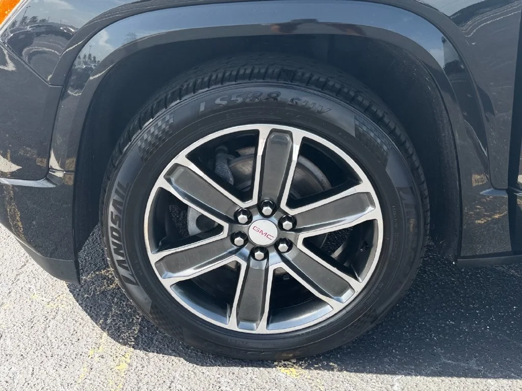 Used 2018 Black GMC Denali image 19