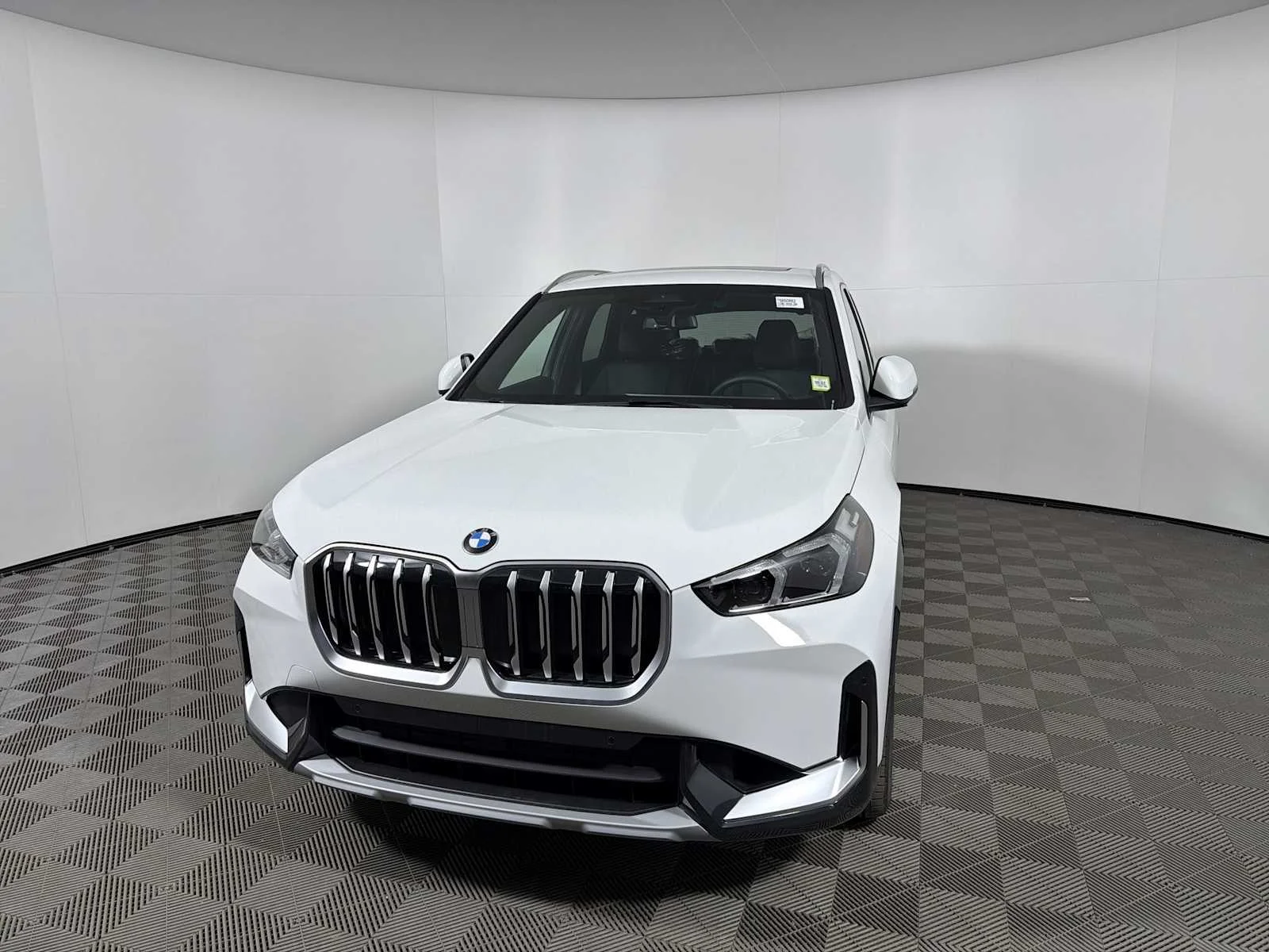 New 2026 Alpine White BMW xDrive28i image 7