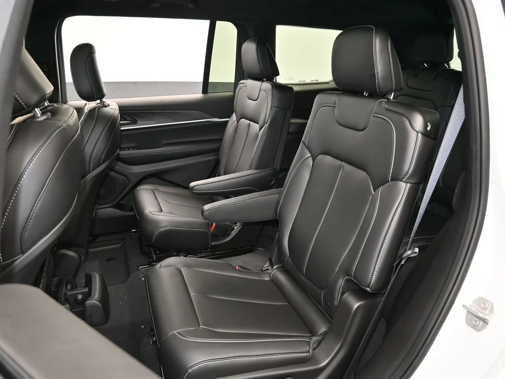 Used 2025 Bright White Clearcoat Jeep Limited image 27