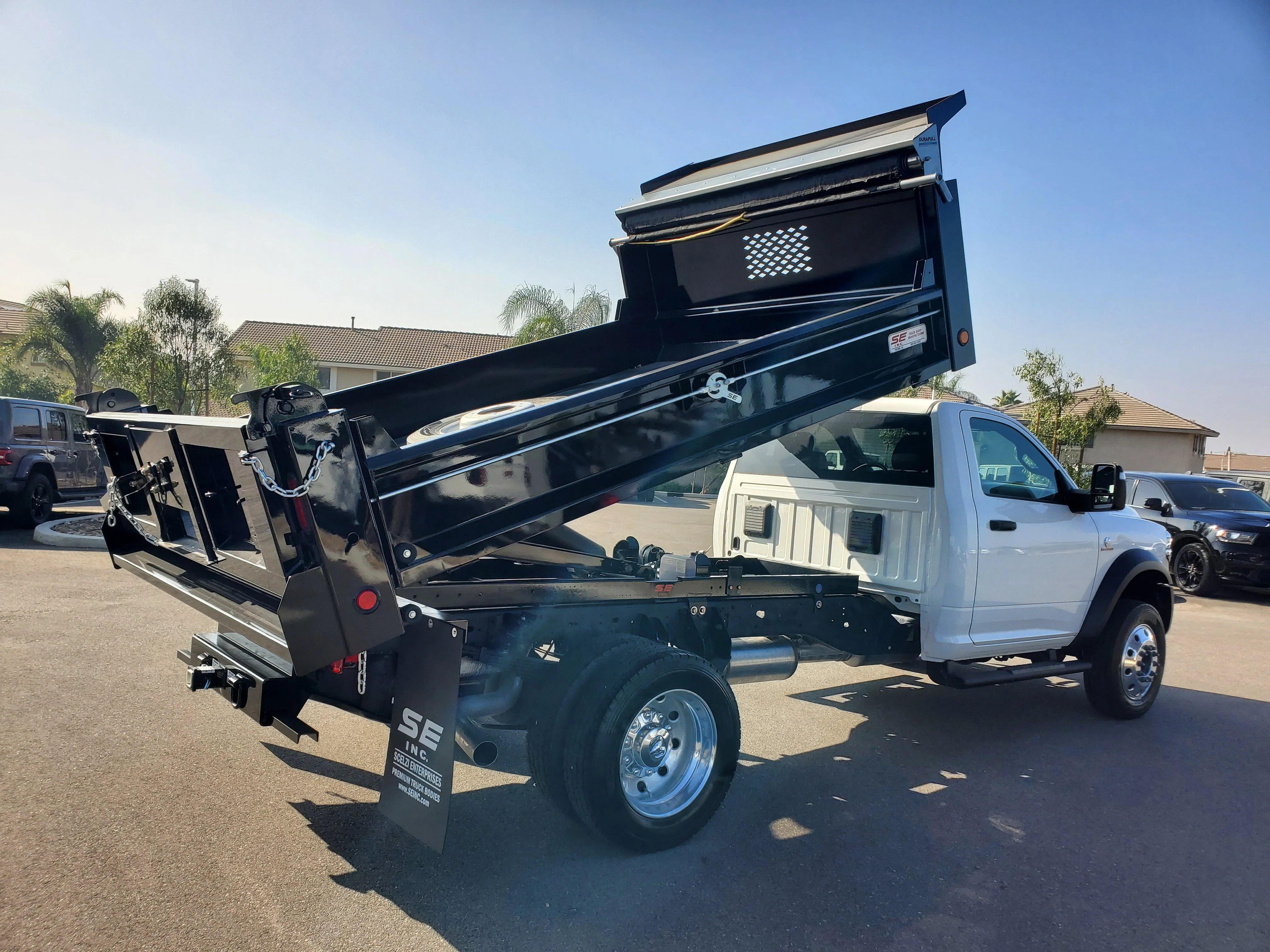 New 2026 Bright White Clearcoat RAM Tradesman image 26