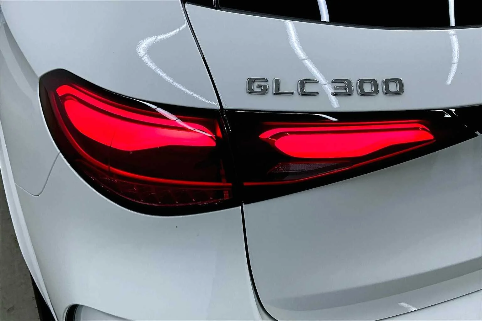 2025 Mercedes-Benz GLC Base - Photo 14