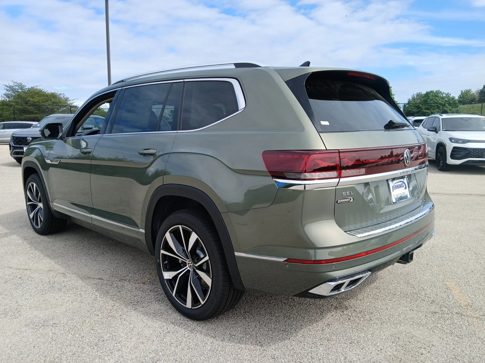 New 2026 Avocado Green Pearl Volkswagen 2.0T SEL Premium R-Line image 5
