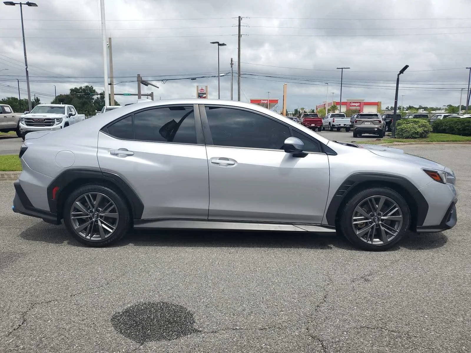 Used 2023  Subaru  image 7