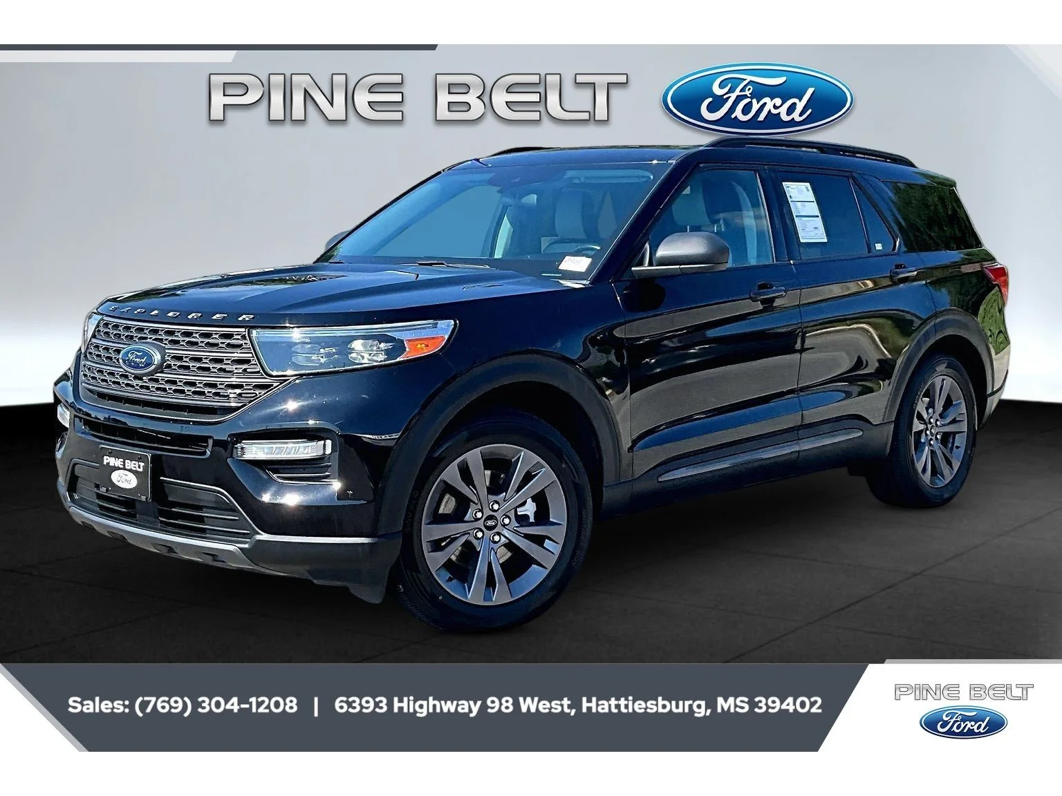 Used 2021 Agate Black Metallic Ford XLT image 10