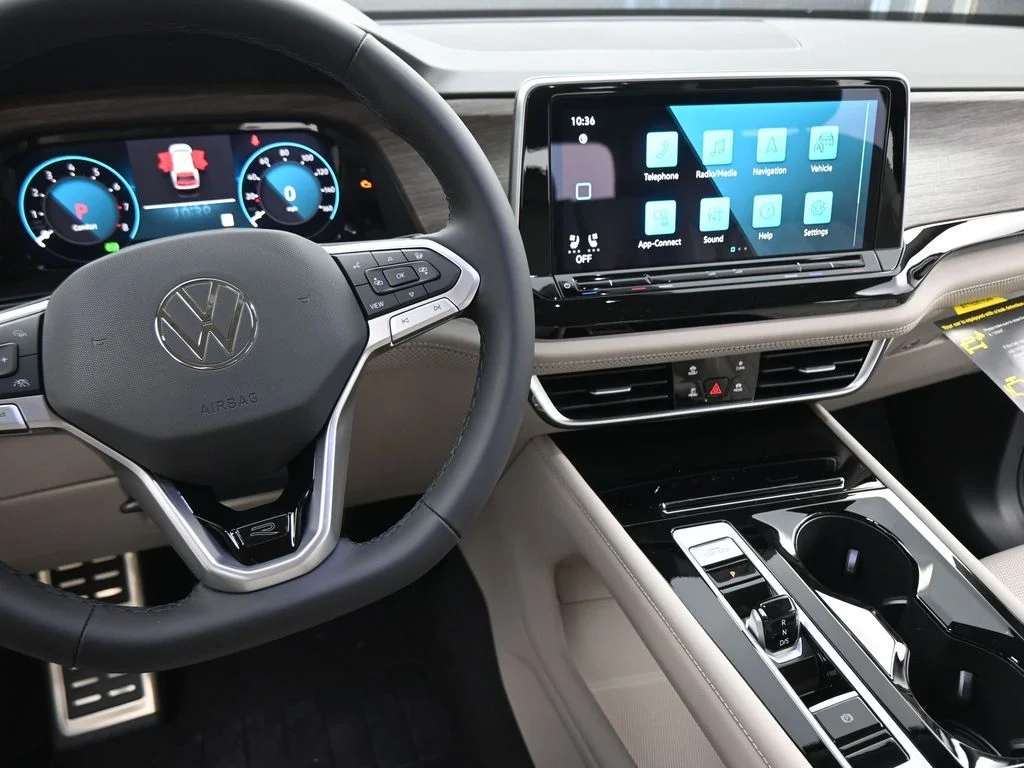 New 2026  Volkswagen 2.0T SEL Premium R-Line image 37