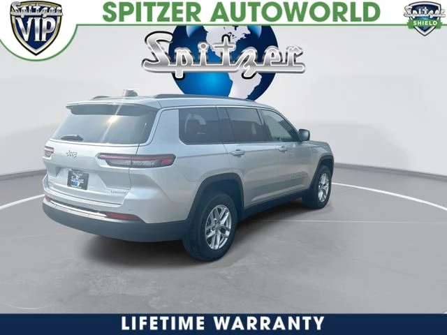 New 2026 Silver Zynith Jeep Laredo image 9