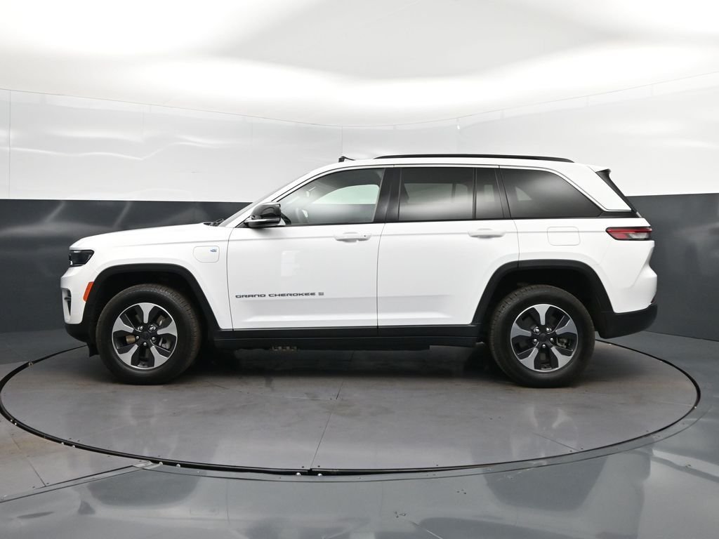 Used 2024 White Jeep 4xe image 4