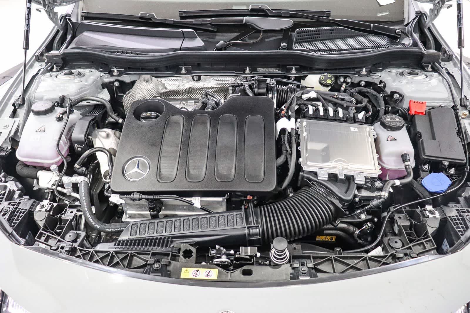 New 2027 MANUFAKTUR Alpine Grey Mercedes-Benz CLA 220 Hybrid image 14
