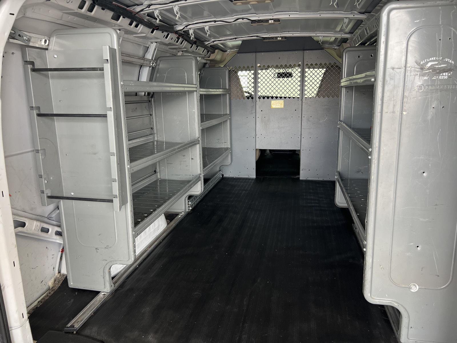 Used 2018 Summit White GMC Work Van image 22
