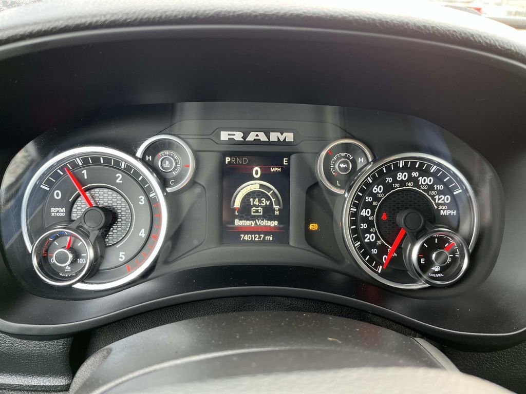 Used 2024 Billet Silver Met Ram SLT image 31