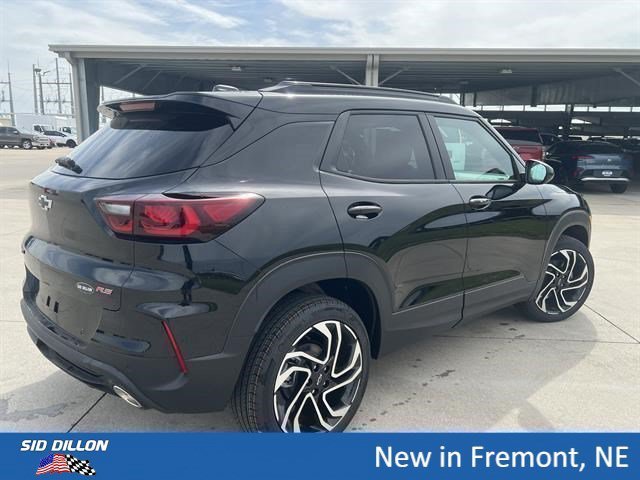 New 2026 Mosaic Black Metallic Chevrolet RS image 2