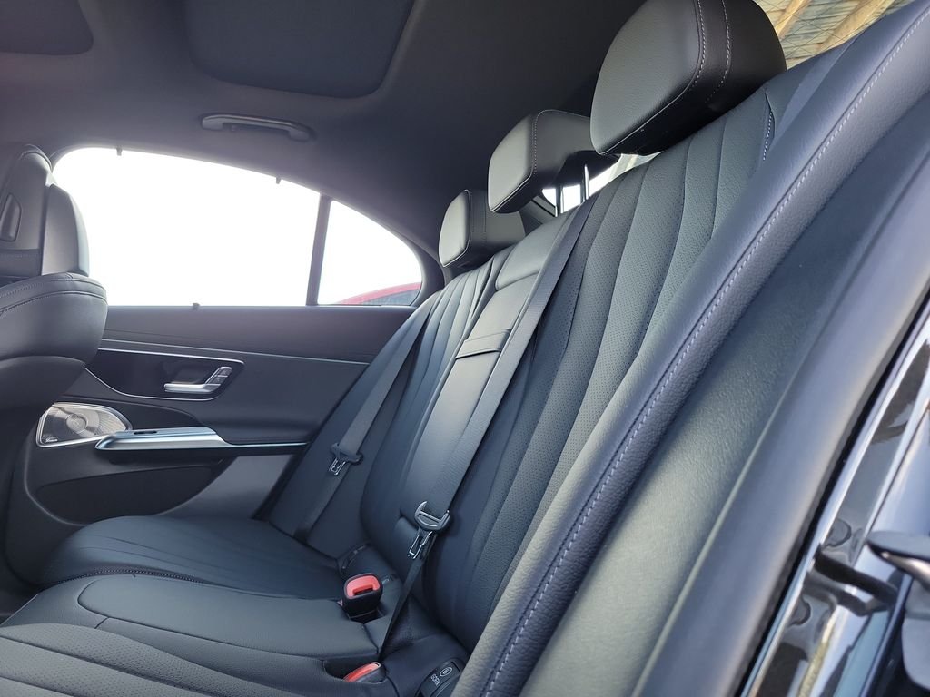 New 2027 Graphite Grey Metallic Mercedes-Benz E 450 image 9