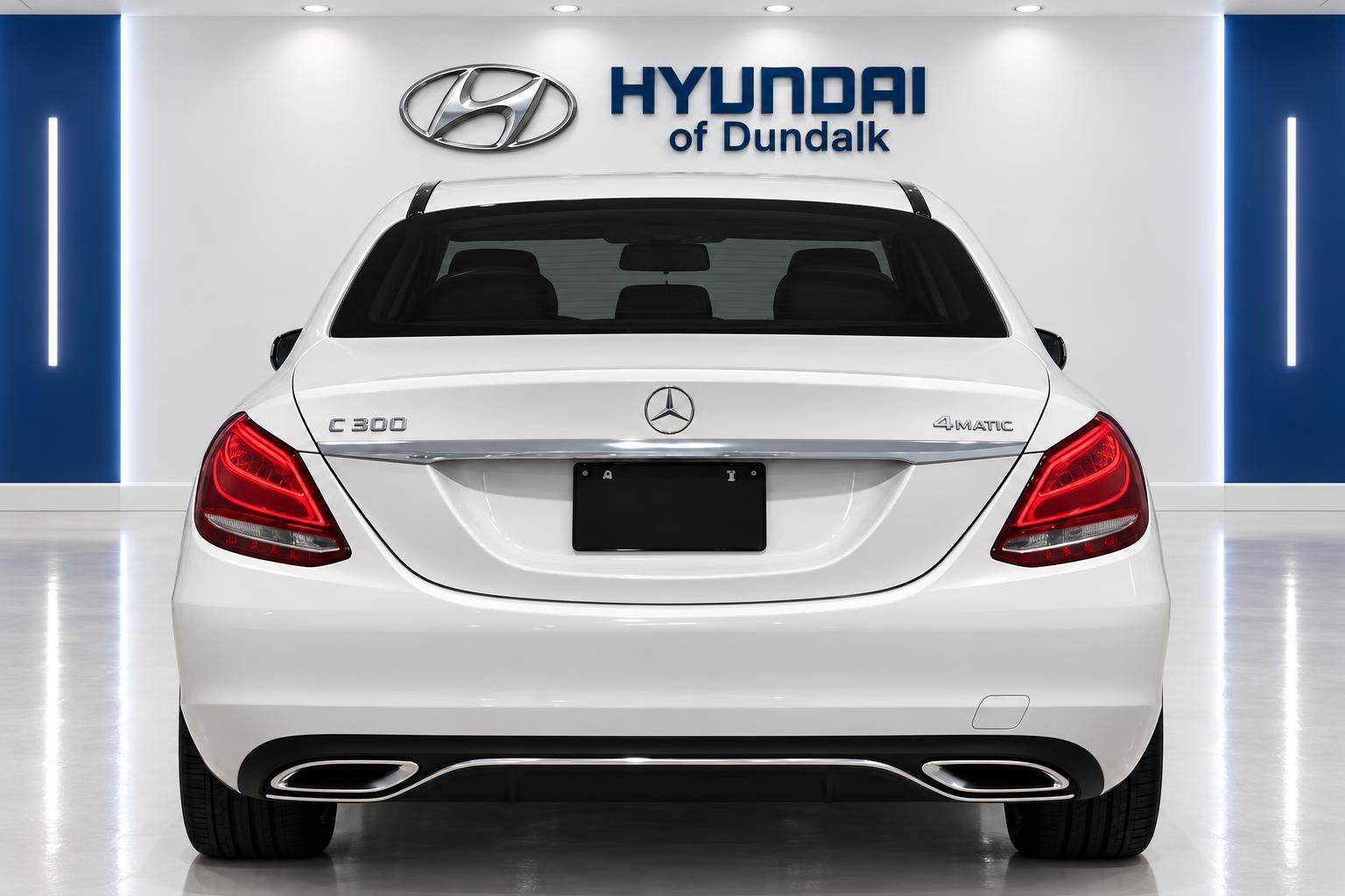 Used 2016  Mercedes-Benz C 300 image 2