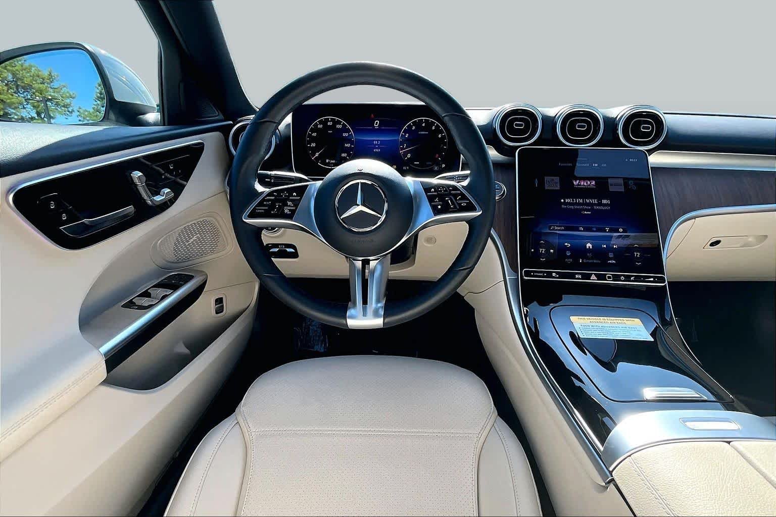2025 Mercedes-Benz C-Class Sedan C 300 - Photo 6