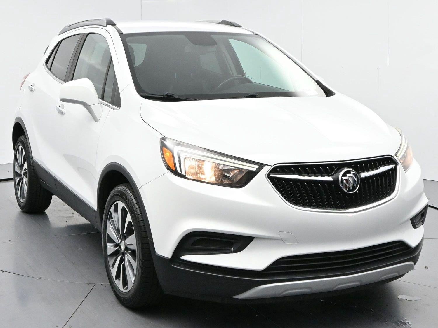 Used 2021 Summit White Buick Preferred image 2