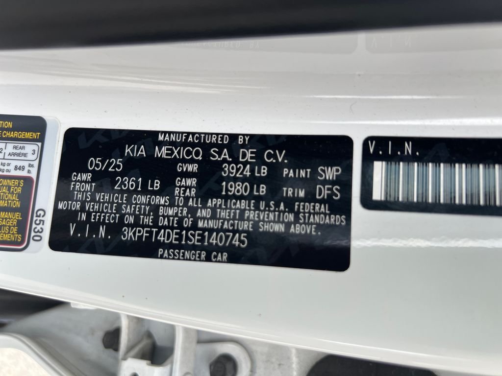 Used 2025 White Kia LX image 25