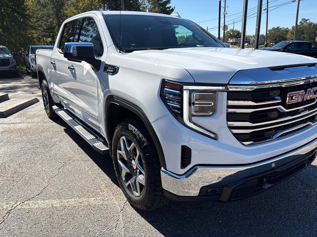 New 2026 Summit White GMC SLT image 7