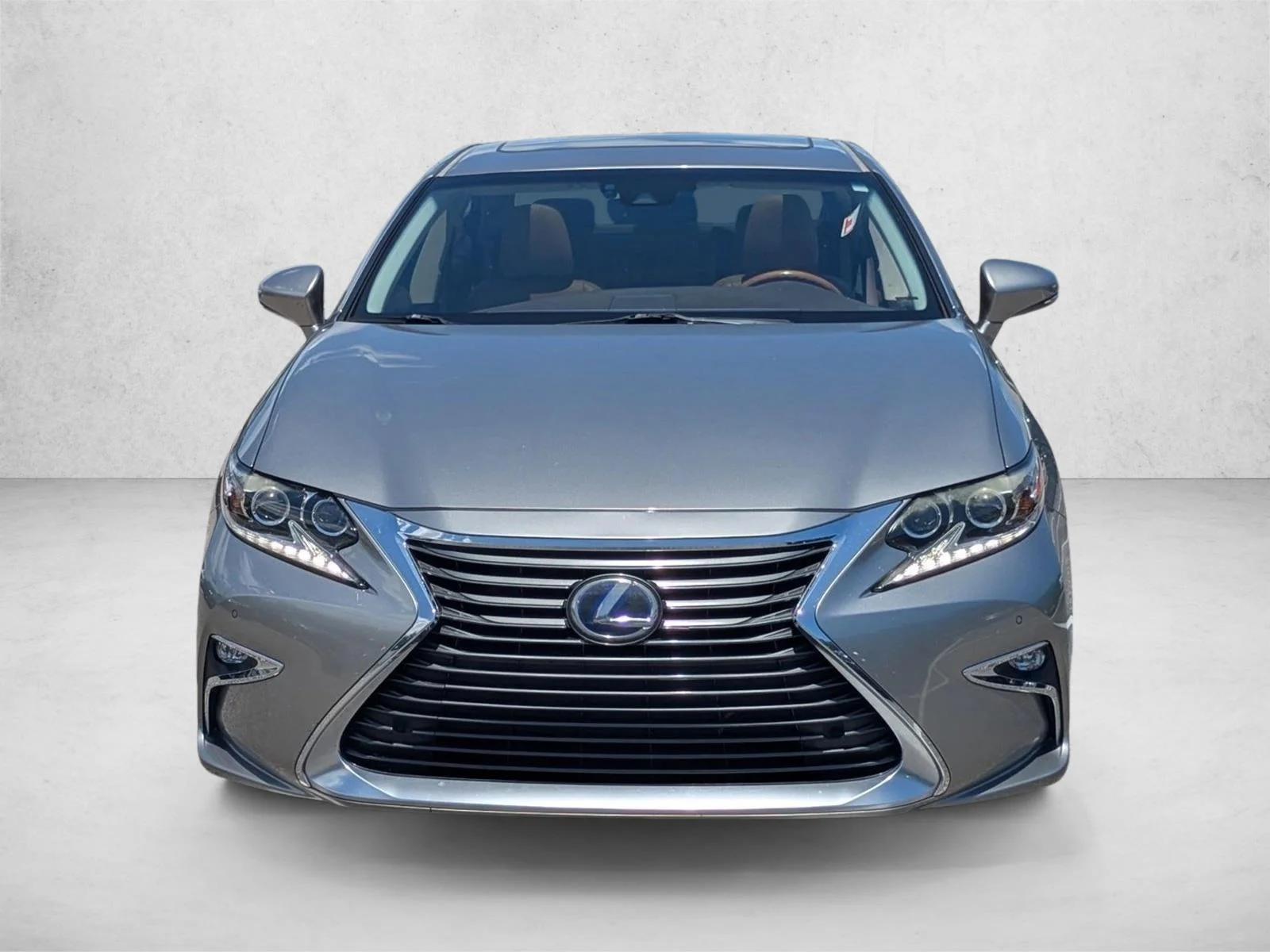 Used 2016 Silver Lexus Hybrid image 2