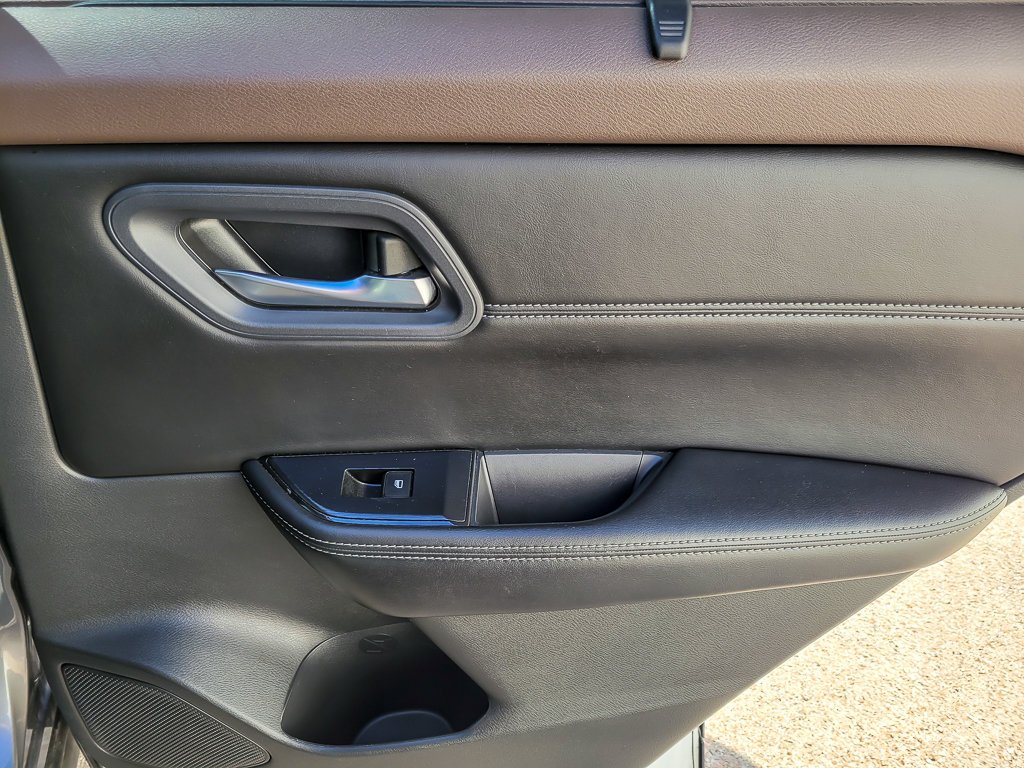 Used 2023 Gun Metallic Nissan SV image 22