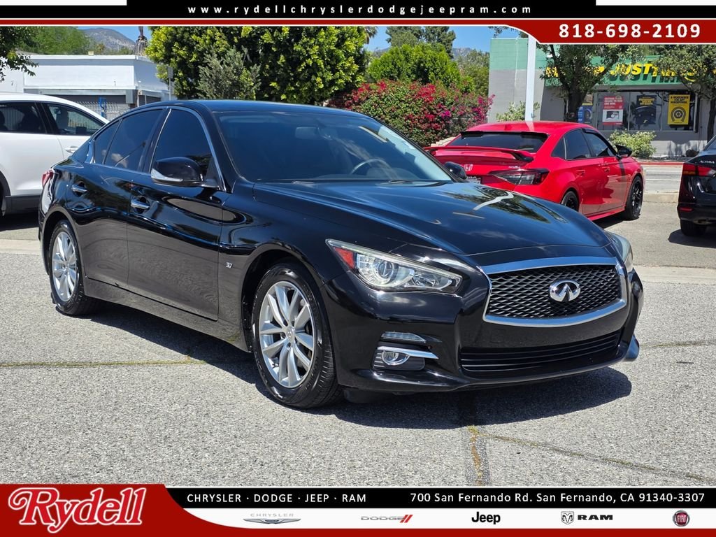 2015 INFINITI Q50 Premium