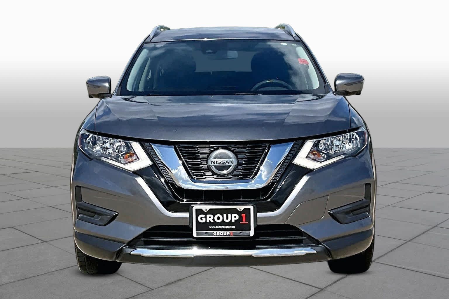 Used 2019 Gun Metallic Nissan SV image 4