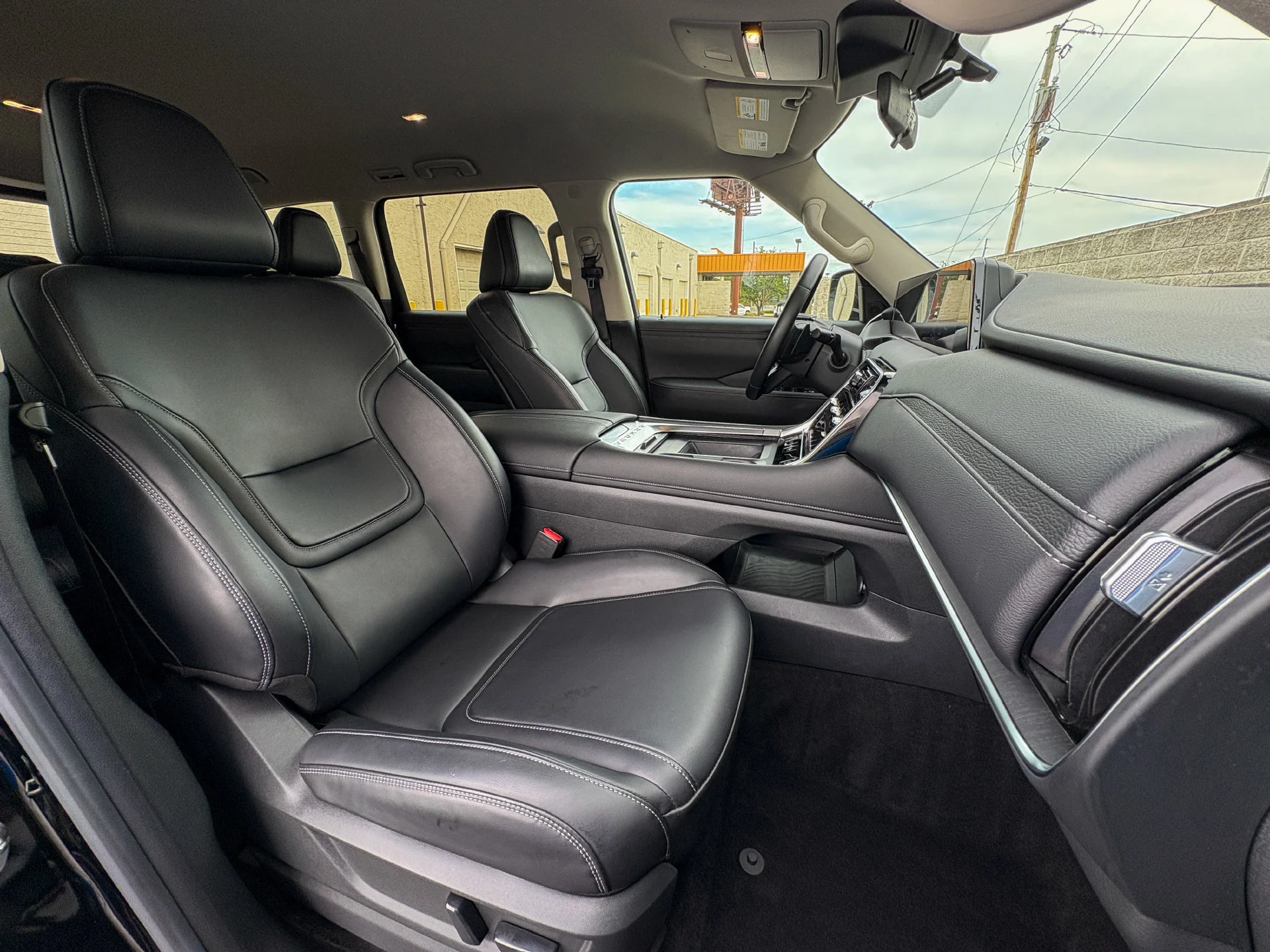 Used 2025 Black Nissan SV image 27