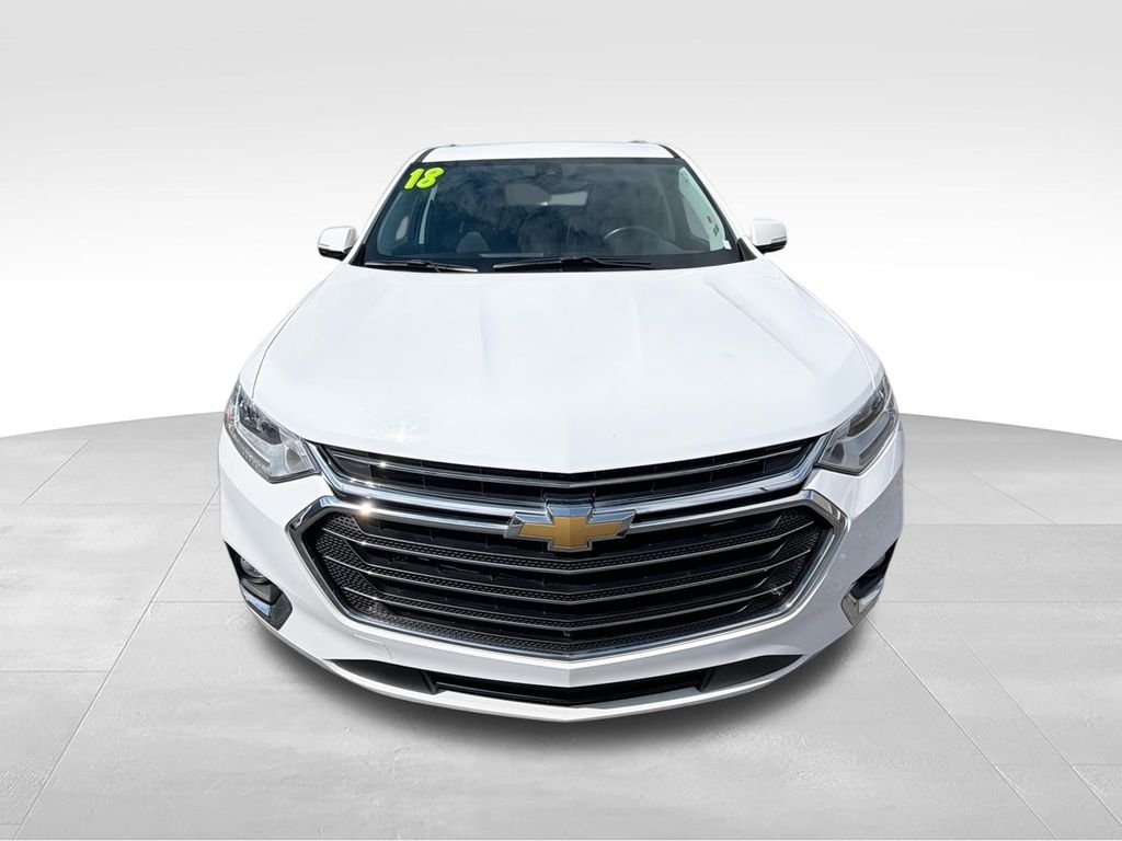 Used 2018 Summit White Chevrolet Premier image 3