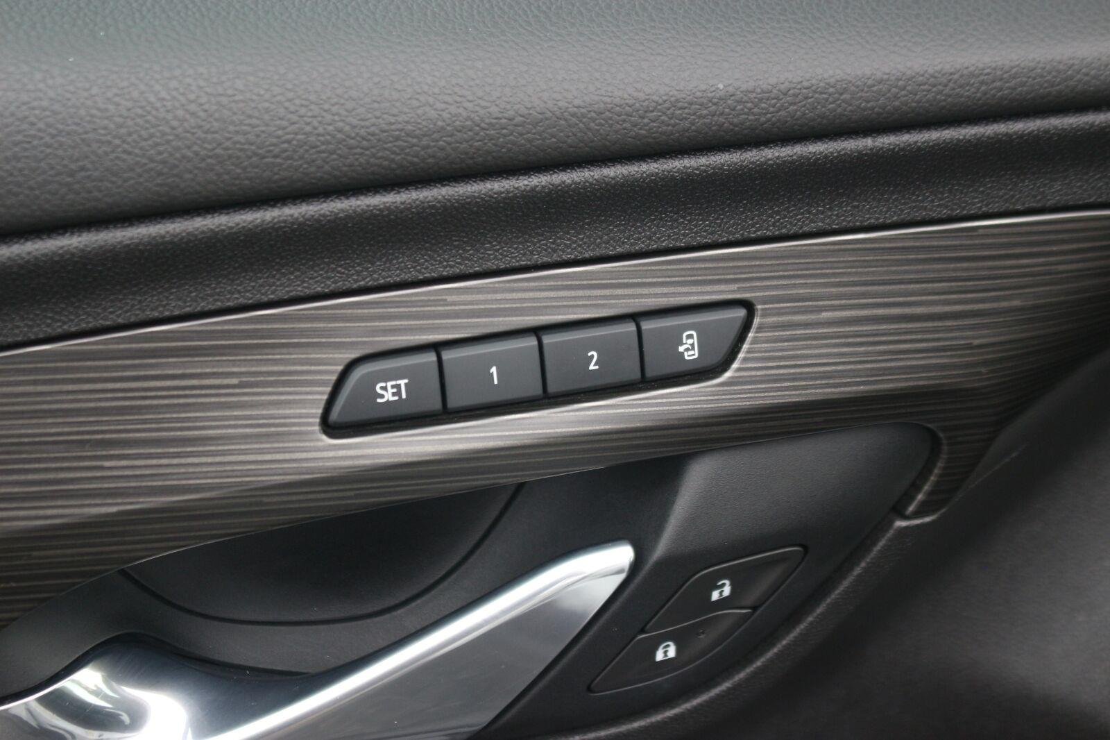 Used 2020 SUMMIT WHITE GMC SLT image 14
