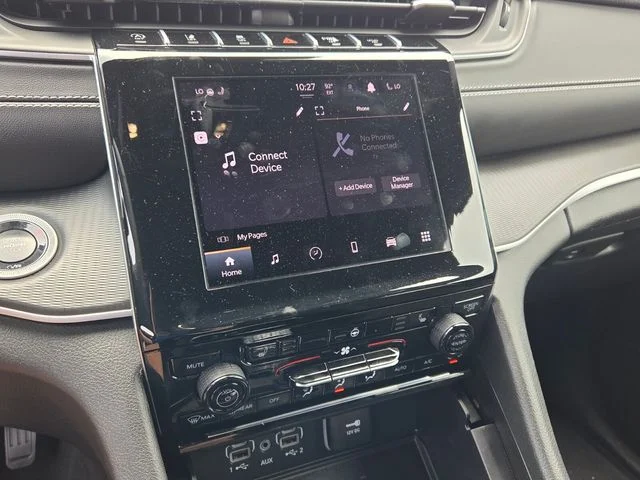 Used 2025 Red Jeep Altitude image 18